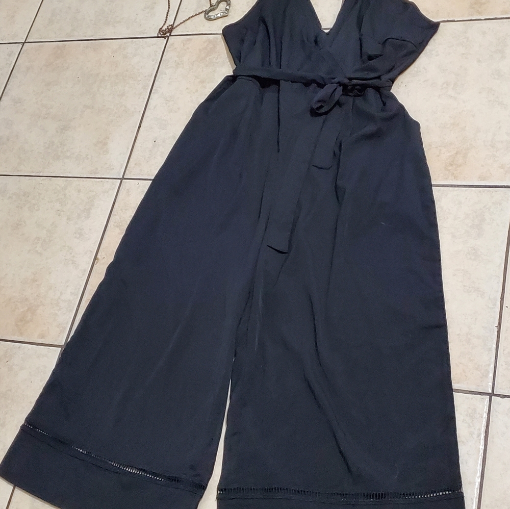 Romper - Picture 2 of 5